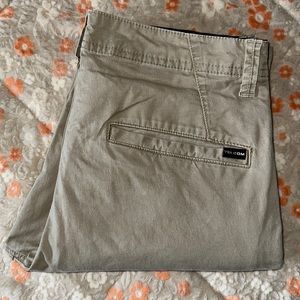 Volcom chino's